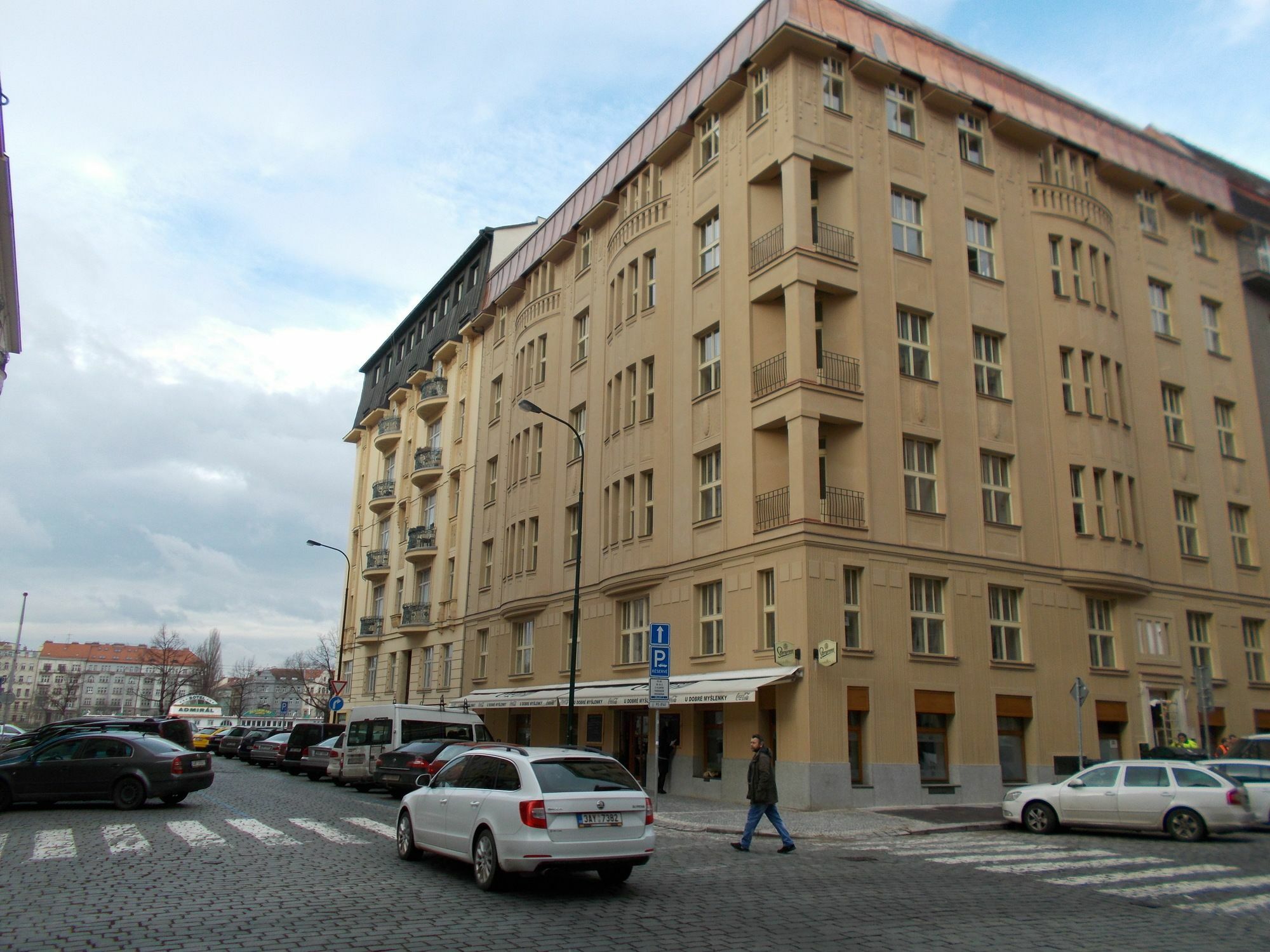 Riverside Spirit Aparthotel Prague Exterior photo